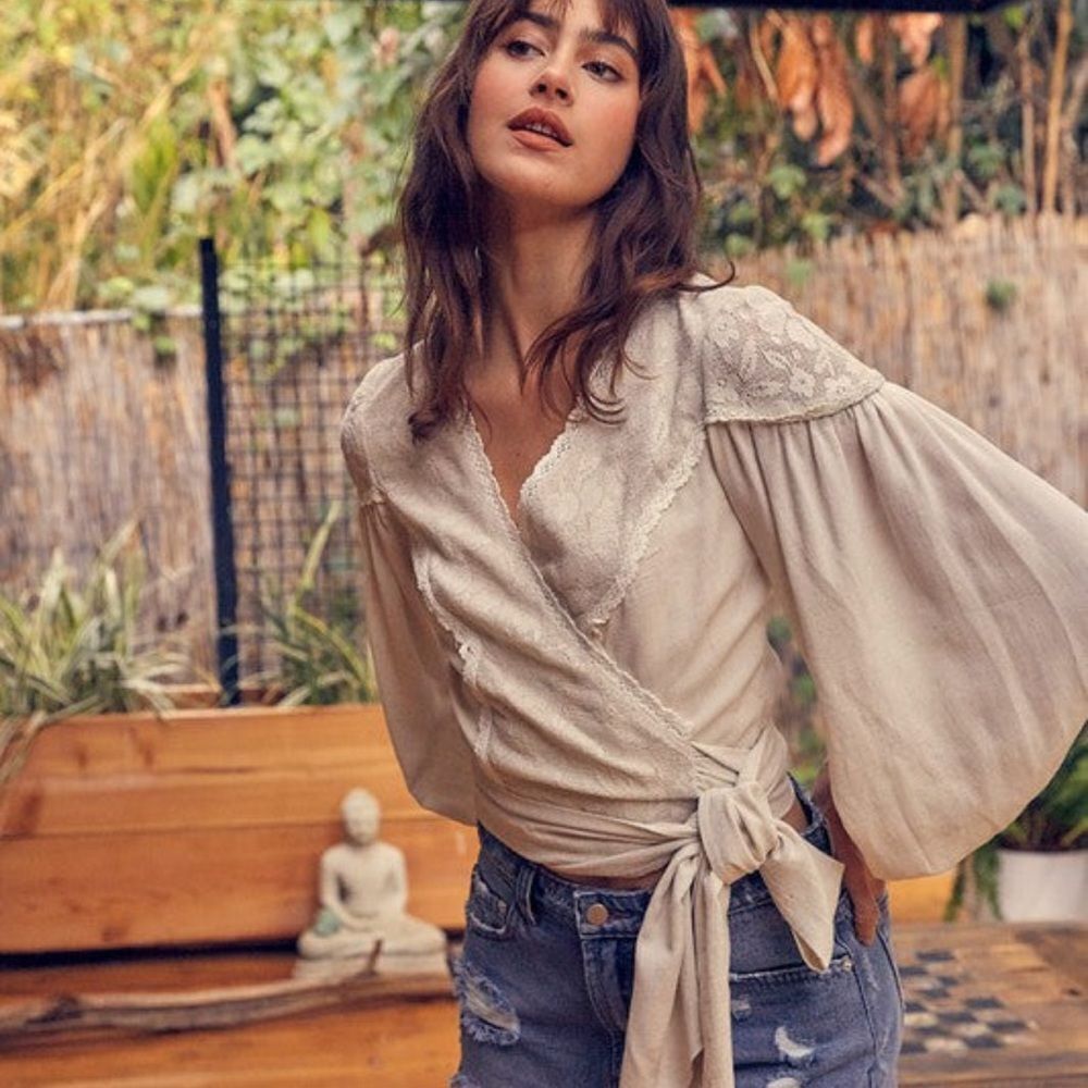 Taupe linen blend lace long sleeve crop wrap